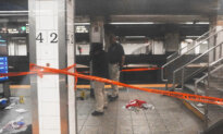 3 Injured in New York Subway Stabbings, Suspect Dead