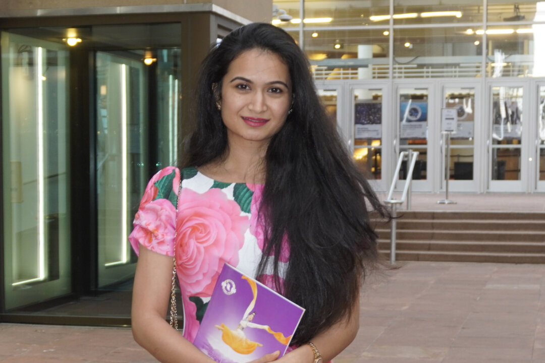Tanvi Munshi enjoyed Shen Yun at the Buell Theatre, in Denver, on April 11, 2026. (Nancy Ma/The Epoch Times)