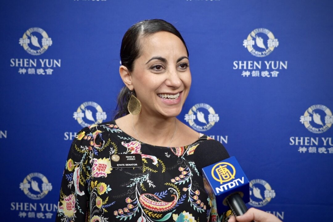 Colorado State Senator Iman Jodeh sees Shen Yun Performing Arts at The Buell Theatre in Denver, Colo., on April 12, 2026. (NTD)