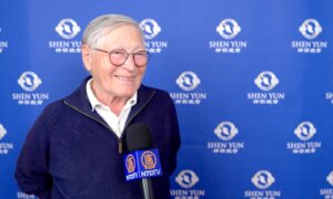 Former French Mayor Praises Shen Yun Artists for Inspiring Thousands