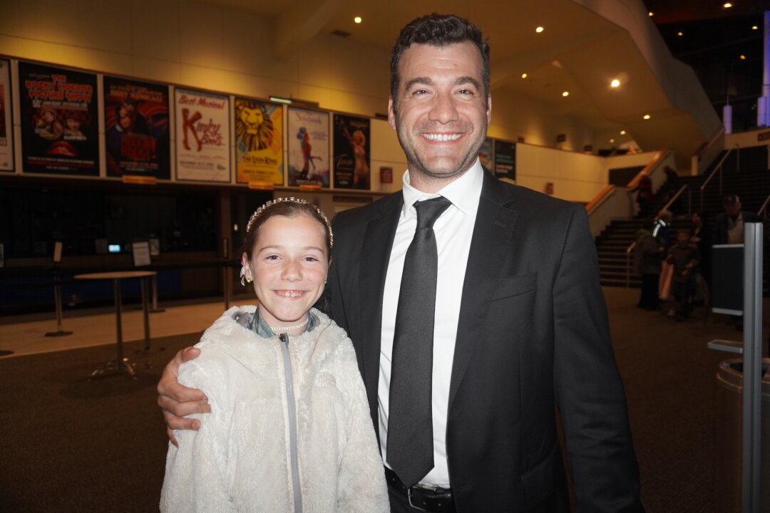 Dr. Sean Zohorksy with his daughter, Sophia, at the Shen Yun Performing Arts performance at First Interstate Center for the Arts on April 14, 2026. (Echo Liu/The Epoch Times)