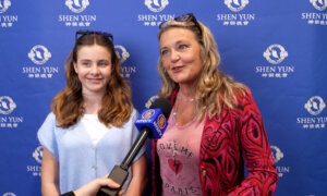 Lyon Audiences Describe Shen Yun as a Deeply Moving, Spiritually Uplifting Experience