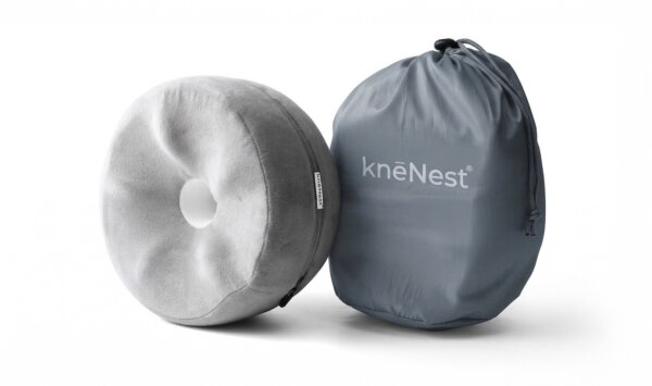 KnēNest – a new knee pillow that provides precise support while you sleep, helping to prevent and reverse the damage caused by side sleeping.