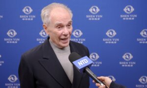 Award-Winning Writer Praises Shen Yun for Inspiring Reflection on Cultural Heritage