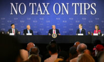 Trump Touts Tax Reform at Las Vegas Roundtable 