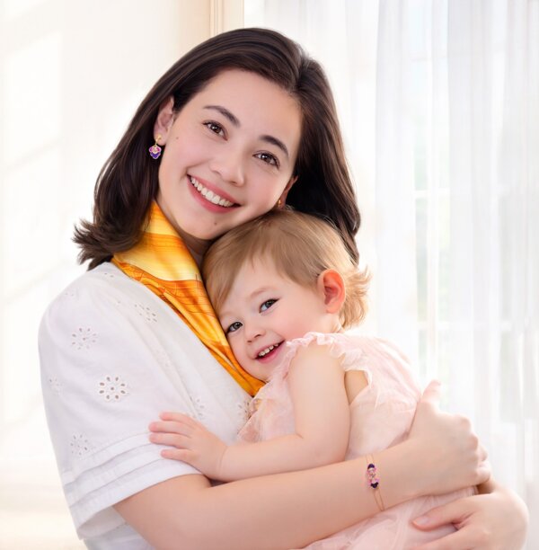 Unique Mother’s Day Gifts from Shen Yun Collections Mother's Day gift idea