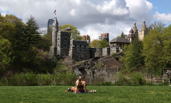 Mamdani, Hochul Aim to Tax Luxury Second Homes in NYC: What to Know