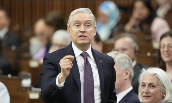 Champagne Says Conservative Probes Into Alto Connection Are ‘Just Politics’