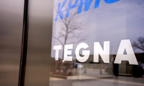 Federal Judge Temporarily Blocks Nexstar-Tegna Merger Amid Antitrust Lawsuit