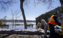 Montreal Brings in Sandbags, Pumps as Several Provinces on Flood Alert
