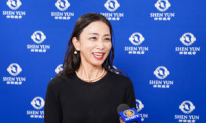 Producer Praises Shen Yun’s Artistic Director