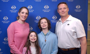 Music Teacher Says Shen Yun’s Music Touches Her Soul