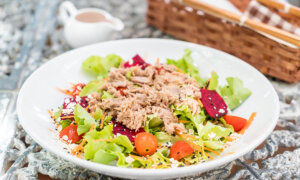 Healthy Tuna Salad With a Vegetable Twist