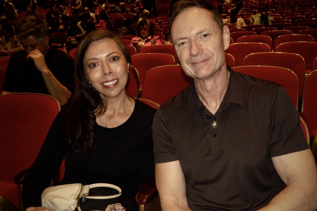 Joann Johnston and Bill Love attend Shen Yun Performing Arts at the Keller Auditorium on April 19, 2026. (Jane Yang/The Epoch Times)