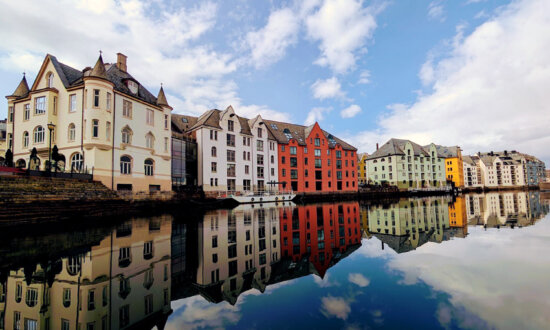 Norway’s ‘Most Beautiful’ City Is the Base for a Family Fjord Vacation