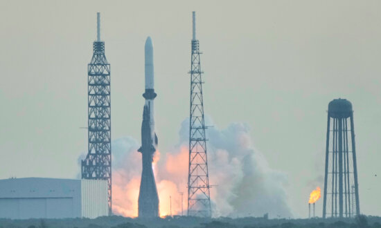 NASA, Blue Origin Set to Rebuild After Explosion Brings Moon Plans Into Question