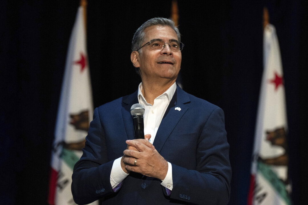 Becerra Advances in California Governor’s Race, Hilton Close Behind