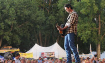 Blake Shelton’s Hit Song About Maternal Bonds