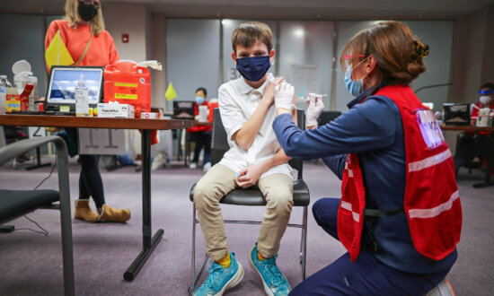 FDA Vaccine Panel to Consider Reformulating COVID-19 Vaccines