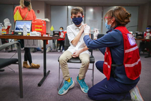 FDA Vaccine Panel to Consider Reformulating COVID-19 Vaccines