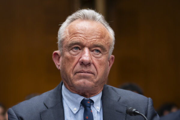 Trump Admin Asks Court to Overturn Order Blocking RFK Jr’s Vaccine Panel Appointments