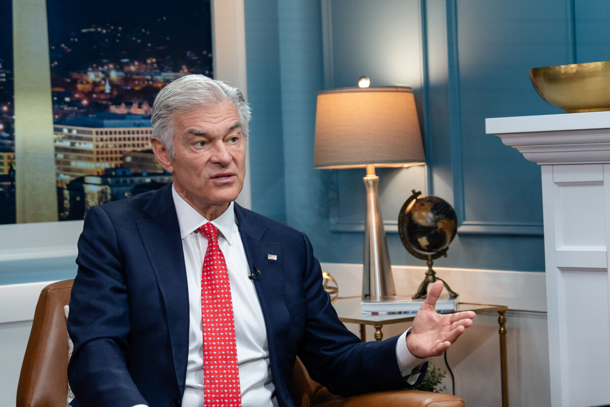 Dr. Mehmet Oz, head of the Centers for Medicare and Medicaid Services, speaks during an interview with EpochTV’s “American Thought Leaders” in Washington on Jan. 16, 2026. (Madalina Kilroy/The Epoch Times)