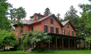 Hayes Home: Victorian on Display