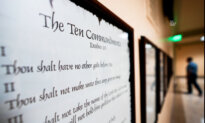 Appeals Court Upholds Texas’s Ten Commandments Law