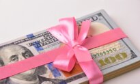 How to Use Qualified Charitable Distributions Like a Tax Pro