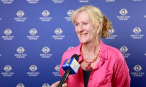 German Theatergoer Praises Shen Yun’s Performance as ‘Powerful yet Elegant’