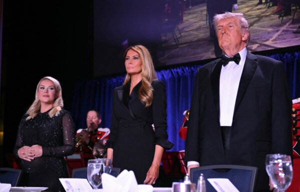 Trump Comments on Democrats’ Reaction After WH Correspondents’ Dinner 