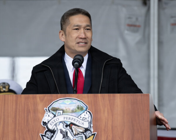 US Pauses $14 Billion Arms Sale to Taiwan