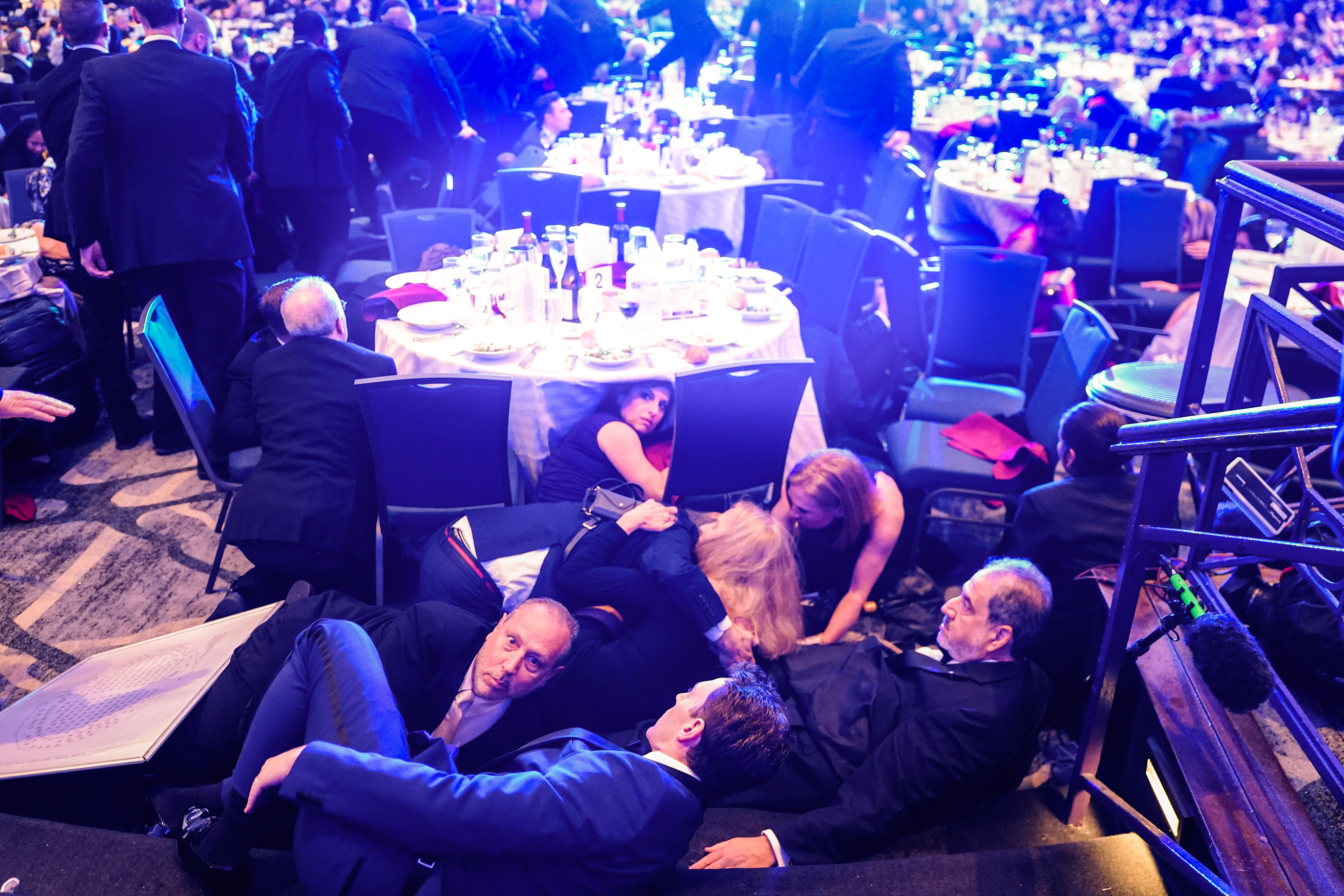 America in Photos: Correspondents’ Dinner Shooting, Illinois Floods, and Heroes of the Alamo