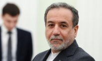 Iran’s Top Diplomat Flies to Russia to Seek Putin’s Backing as US Talks Stall
