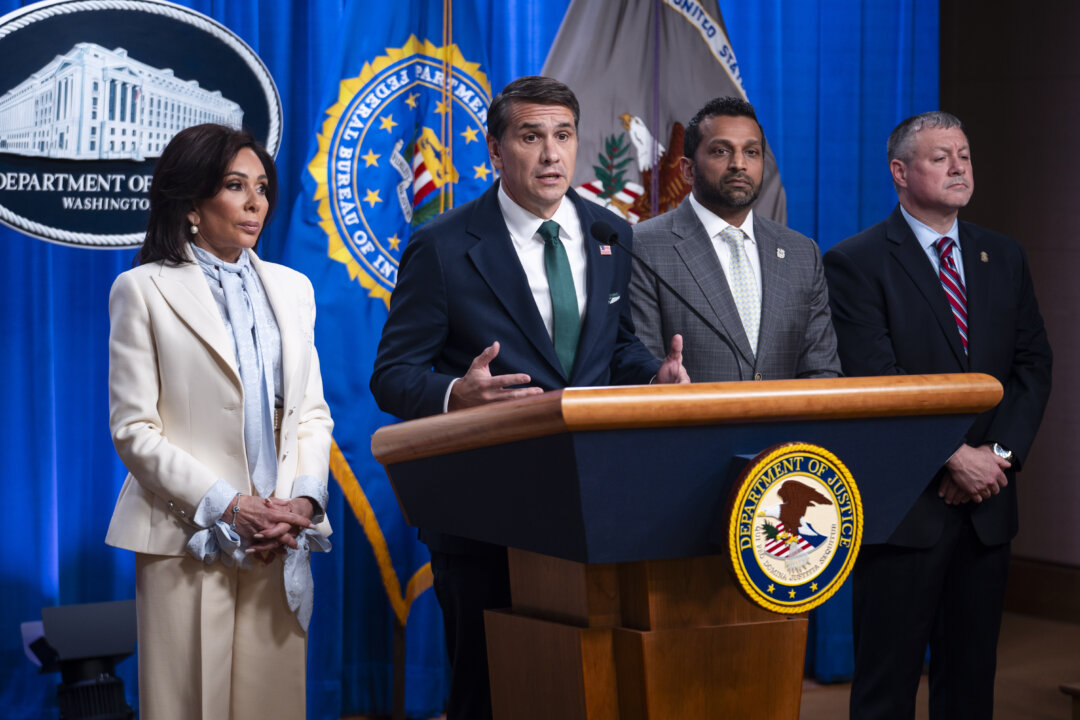 DC Shooting Suspect Charged With Attempting to Assassinate Trump