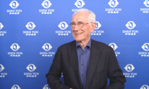 Shen Yun ‘Both Dazzling and Deeply Moving,’ Says Toulouse Audience
