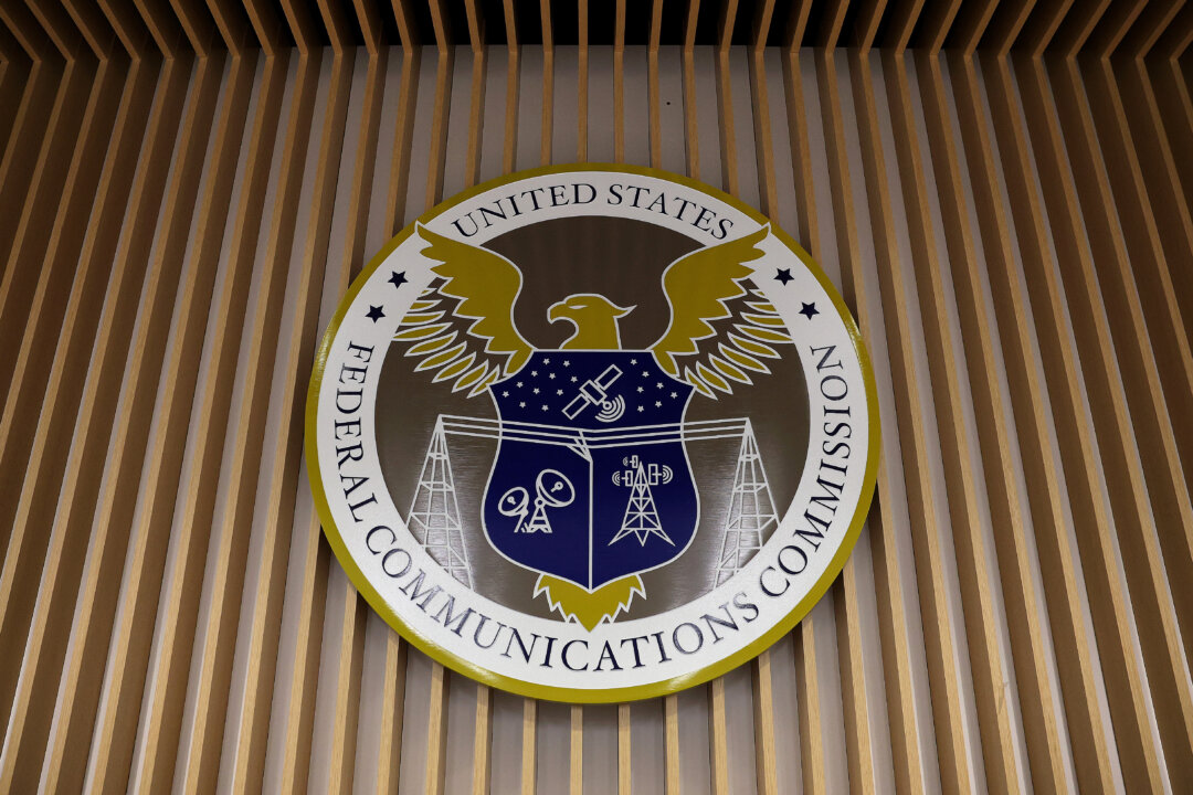 FCC Blocks China-Linked California Firm, Flags as National Security Risk
