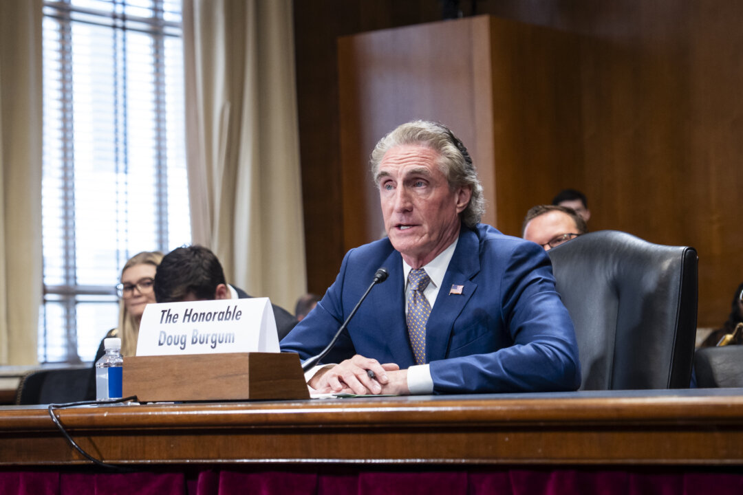Trump Broadens Interior’s Role in National Energy Emergencies