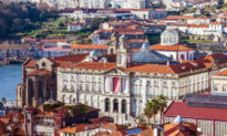 Palácio da Bolsa: Colossal Neoclassical