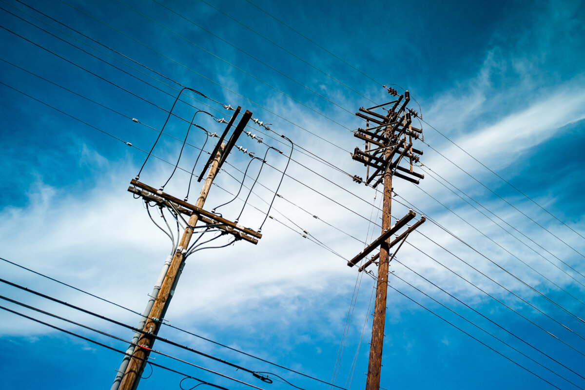 Power lines in Los Angeles on Feb. 2, 2017. (John Fredricks/The Epoch Times)