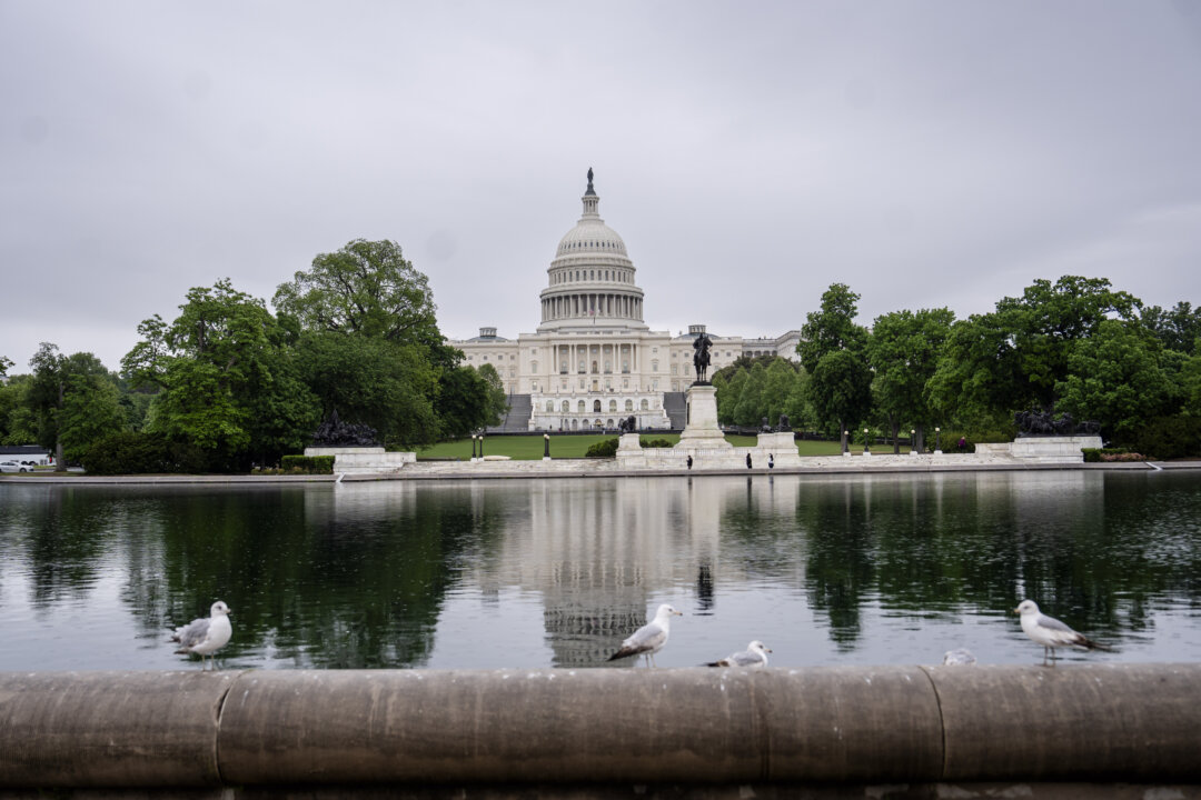 Republicans Claim Fundraising Advantage Over Democrats 6 Months From Midterms