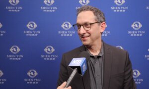Doctor Says Shen Yun Radiates Both Excitement and Calm