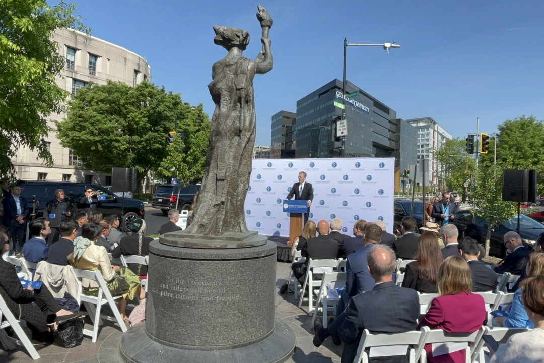 “Warning: Diplomats Confirm China Poses Greater Threat Than Soviet Union Ever Did!”