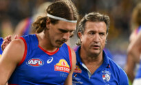 Western Bulldogs Coach Luke Beveridge Clarifies His Criticisms of AFL