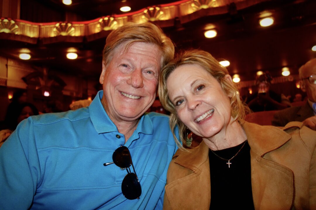Michael and Gwen Jebb attended Shen Yun Performing Arts at the Civic Opera House in Chicago on May 2, 2026. (Michael Huang/The Epoch Times)