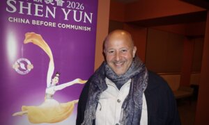 Award-Winning Producer: Shen Yun Conveys a Beautiful Message to the World