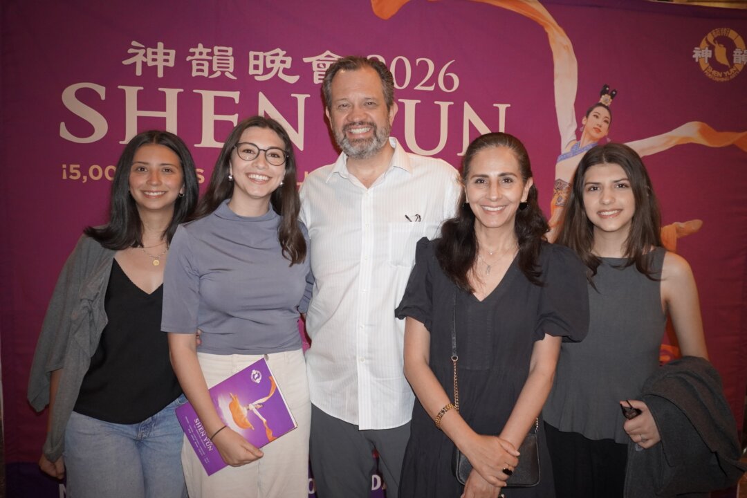 Human rights attorney René Bolio Halloran attends Shen Yun Performing Arts with his wife and daughters at the National Auditorium (Auditorio Nacional) in Mexico City on May 2, 2026. (Lily Yu/The Epoch Times)