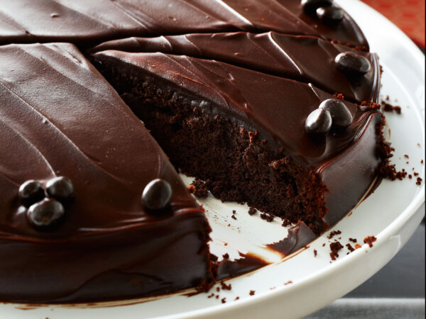 A Cake for a Crowd