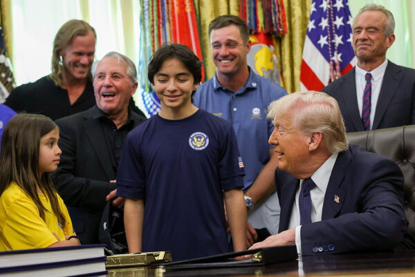 Trump Signs Proclamation Restoring Presidential Fitness Test Award