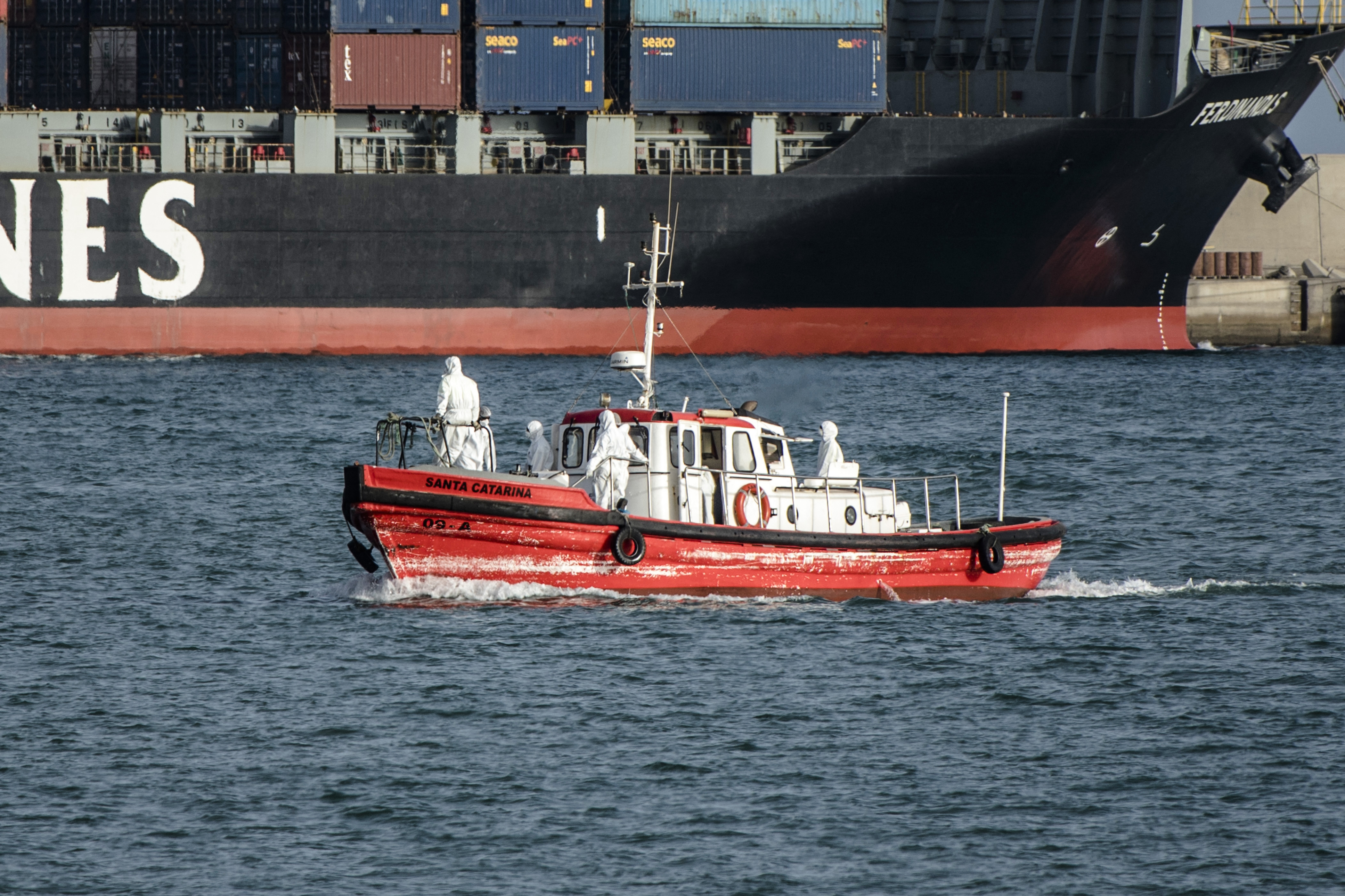Day in Photos: Cruise Ship Crew Members Evacuated, Transport Strike, and Battle Reenactment